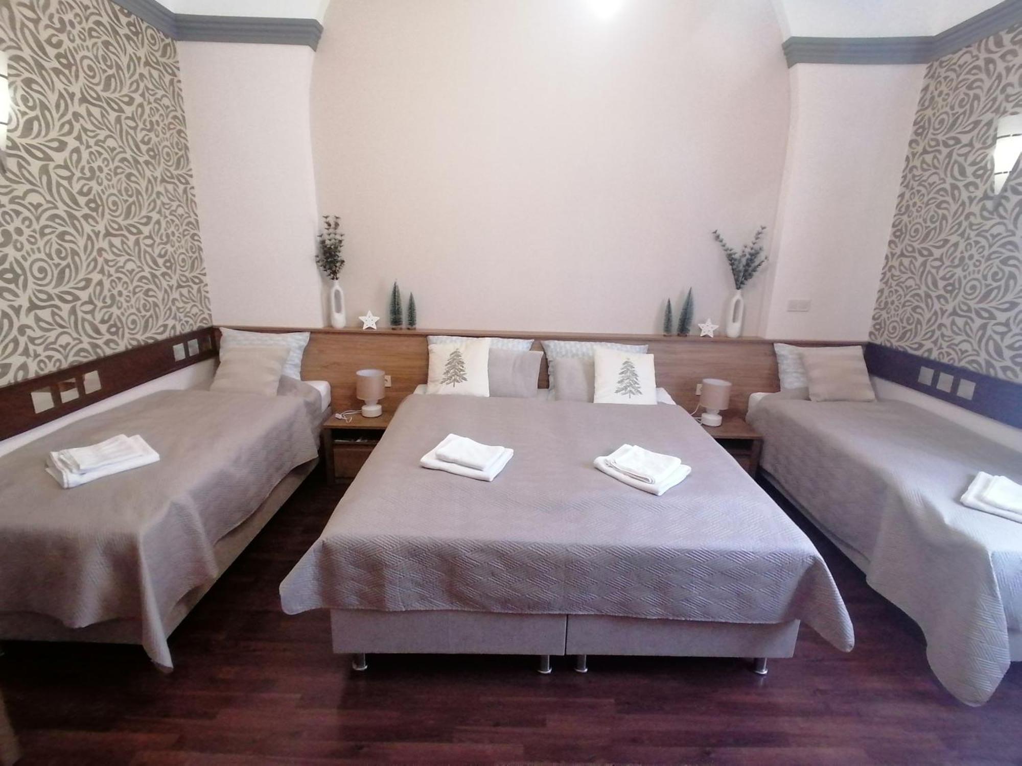 Mohacs Korona Apartman Dış mekan fotoğraf